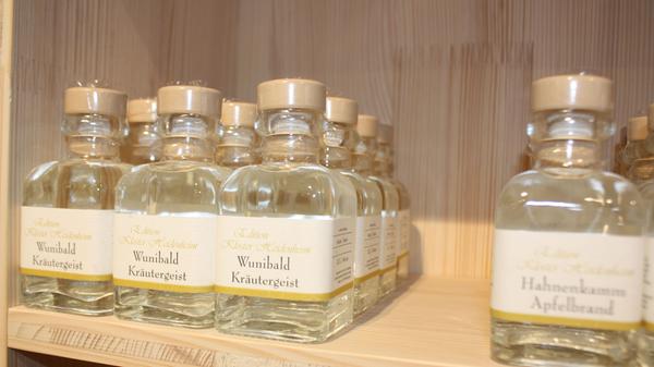 Wunibalds Geist hat die romanischen Mauern des Klosters womöglich nie wirklich verlassen, nun können ihn die Besucher in flüssiger Form mit nach Hause nehmen.