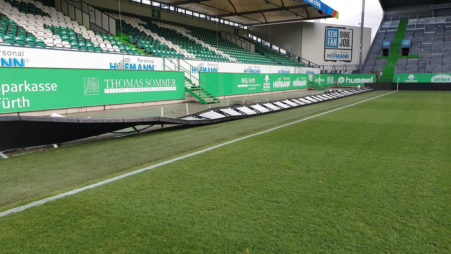 Im Ronhof hat der "Sturm" Eberhard" deutliche Schäden hinterlassen. Das Spiel zwischen der SpVgg Greuther Fürth und der SG Dynamo Dresden wurde bereits mittags abgesagt.