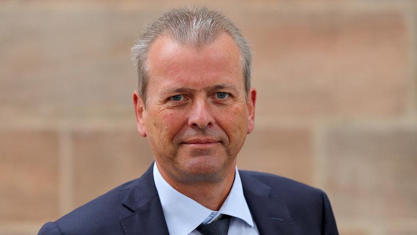 Ulrich Maly ist seit 2002 Chef im Nürnberger Rathaus. Nun die Entscheidung: Eine weitere Kandidatur als Oberbürgermeister wird es nicht geben. Wir haben in der Innenstadt nachgefragt, was die Nürnberger von dieser Entscheidung halten.