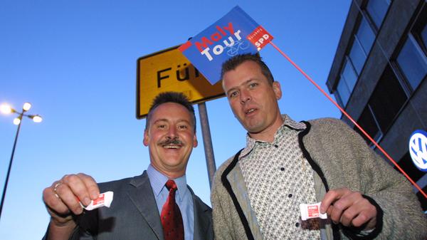 Fast wie Hipster: Maly und sein SPD-Parteikollege, der damalige Fürther OB-Kandidat Thomas Jung im Jahr 2001. Ein Jahr später wurden beide Oberbürgermeister.
