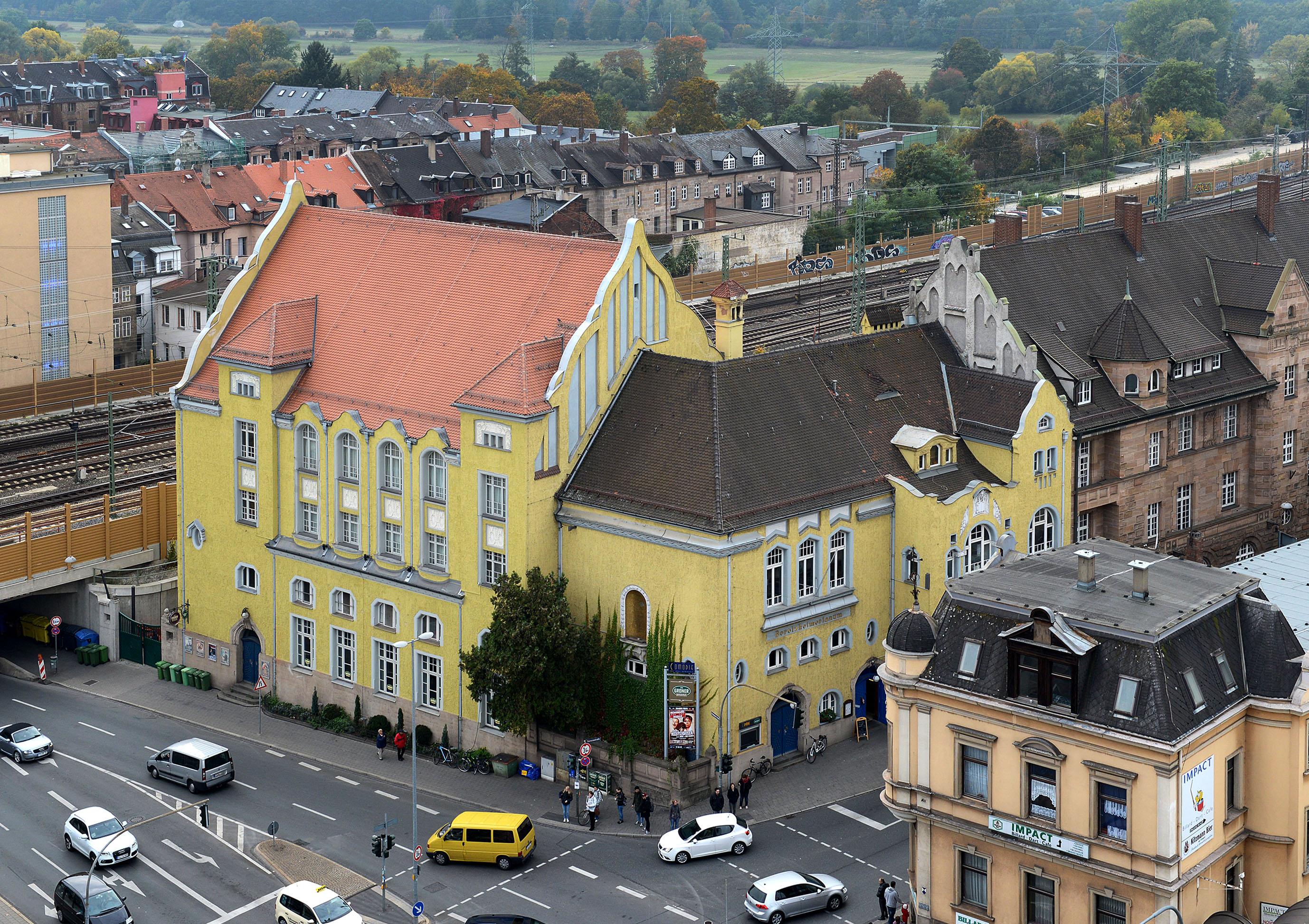 Das Berolzheimerianum im Oktober 2015: Der Jugendstilbau in der Theresienstraße, Ecke Schwabacher Straße, steht unter Denkmalschutz.