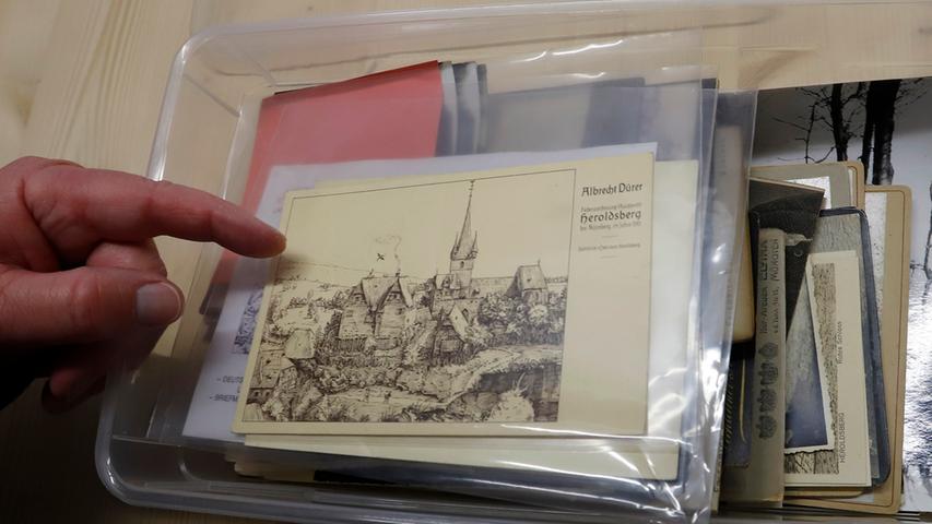 Zu den Schätzen im Depot  gehören auch alte Ansichten Heroldsbergs, wie hier eine Kopie eines Dürer-Druckwerks.
