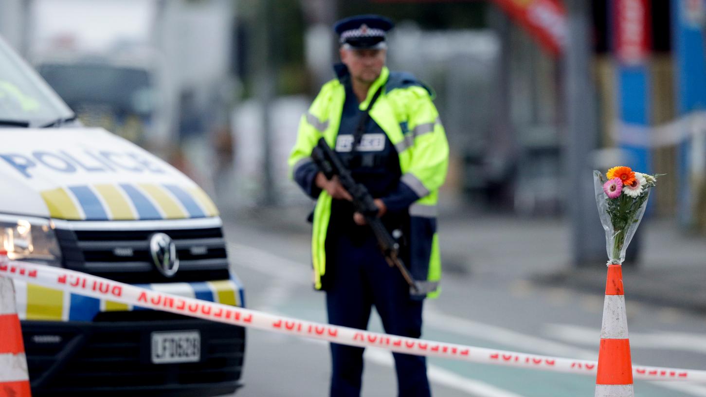 Nach dem Attentat auf zwei Moscheen in Neuseeland, wird nun nach den Motiven des Täters gesucht.