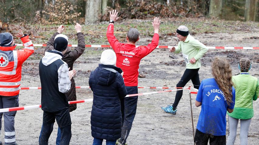 15. Kellerwaldlauf in Forchheim: Crosslauf über Stock und Stein 