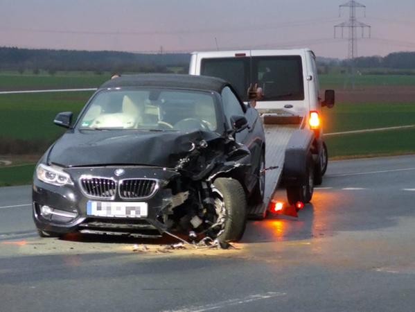 Nahe der B8 bei Langenzenn: Drei Pkw in Unfall verwickelt