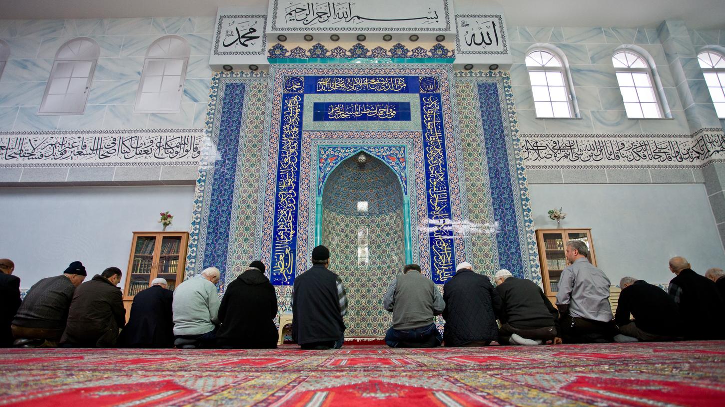Nach den tödlichen Anschlägen auf zwei Moscheen in Neuseeland fühlen sich auch Muslime in der Region nicht mehr sicher.