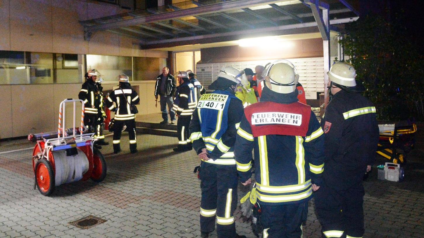Bei Gefahrguteinsatz: Feuerwehr fand Toten in Wohnung