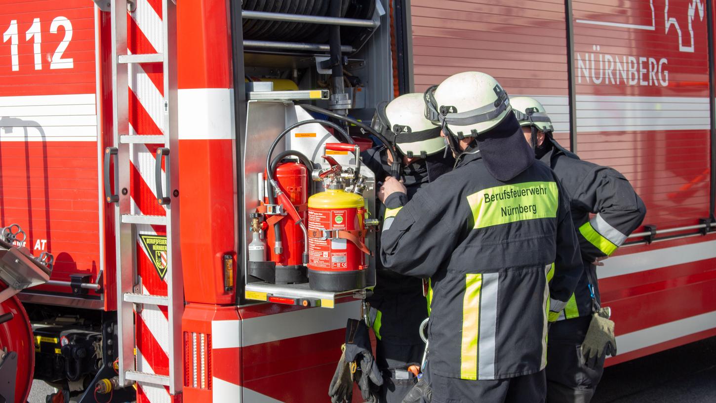 Ein Großaufgebot der Feuerwehr rückte am Samstag nach Gostenhof aus. 