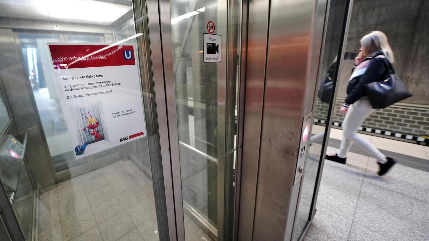 U-Bahnhöfe: Ärger um Rolltreppen und Aufzüge