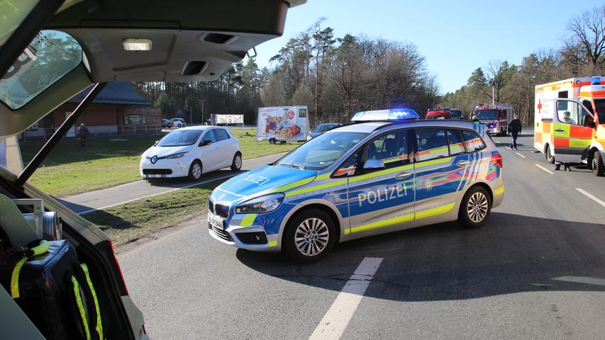 Unfall zwischen VW Golf und BMW: Stau auf der Regensburger Straße