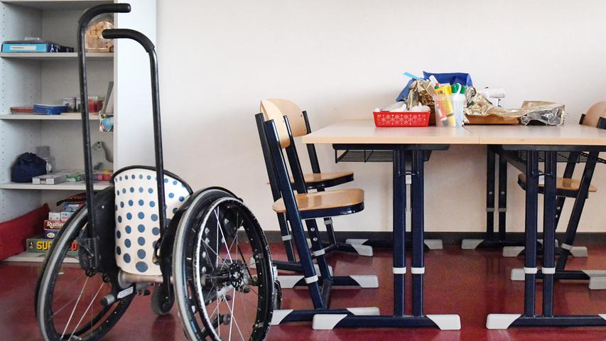 In Nürnberg sind 1,4 Prozent der unter 18-Jährigen schwerbehindert. Insgesamt 12.388 Nürnberger waren zum 31. Dezember 2015 pflegebedürftig. 63 Prozent von ihnen lebten zu Hause und wurden dort – teilweise mit Unterstützung eines Pflegedienstes – von Angehörigen betreut. In neun Prozent der Nürnberger Haushalte lebt eine Person, die körperlich eingeschränkt ist oder der Pflege bedarf.