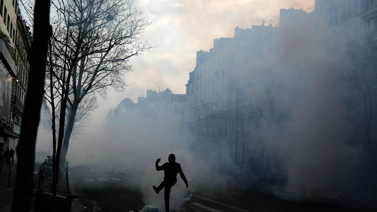 Bereits in der 19. Woche in Folge protestieren die Franzosen gegen die Reformpolitik des Präsidenten.