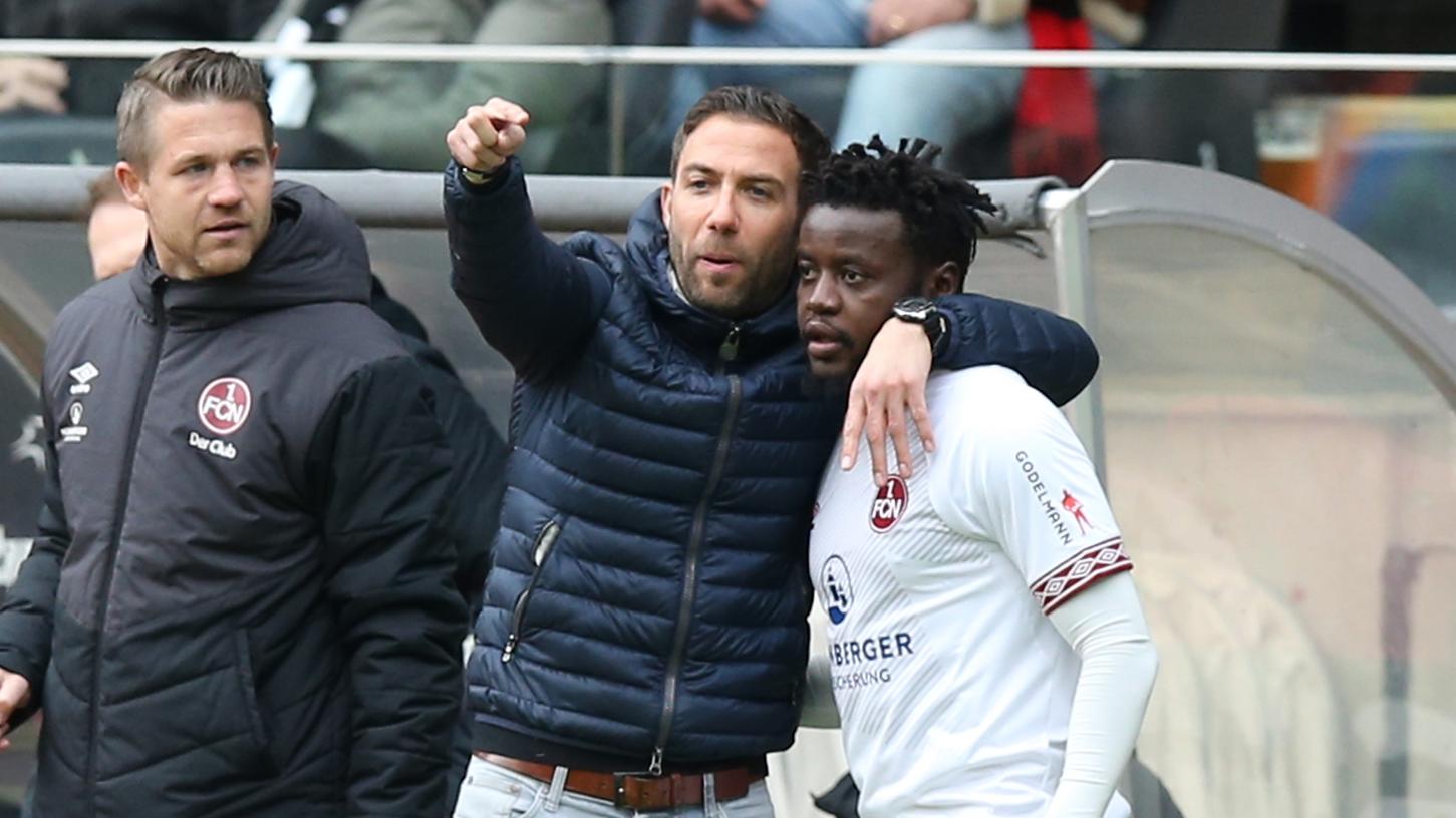 Da hinten ist der Klassenerhalt: Boris Schommers wäre mittelfristig gerne mehr als nur der Interims-Cheftrainer des 1. FC Nürnberg. Da hinten ist der Klassenerhalt: Boris Schommers wäre mittelfristig gerne mehr als nur der Interims-Cheftrainer des 1. FC Nürnberg.