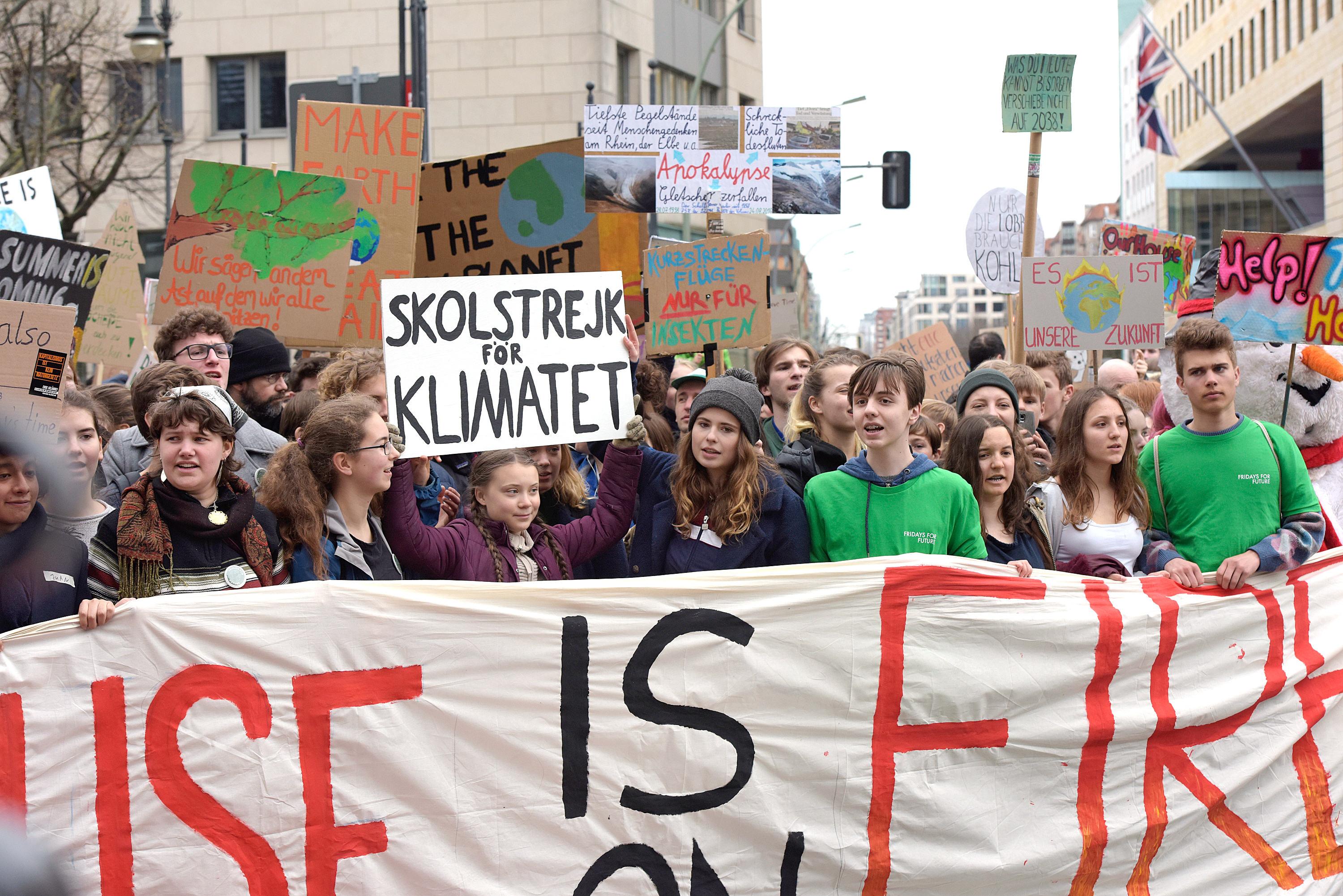 Klimaprotest: Tausende demonstrieren mit Greta Thunberg in Berlin