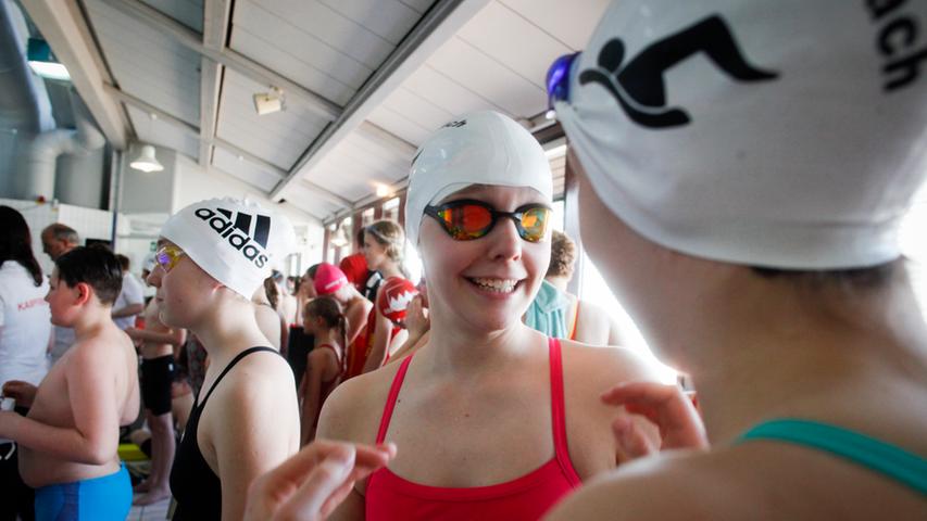 Schwimmen, Tauchen, Leben retten: DLRG-Meisterschaft in Herzogenaurach