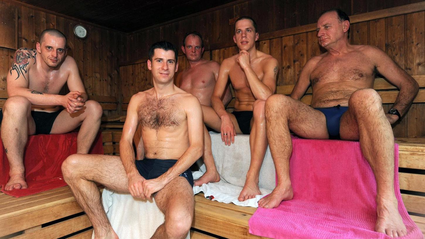 Nackt sauna Sauna: 4,929