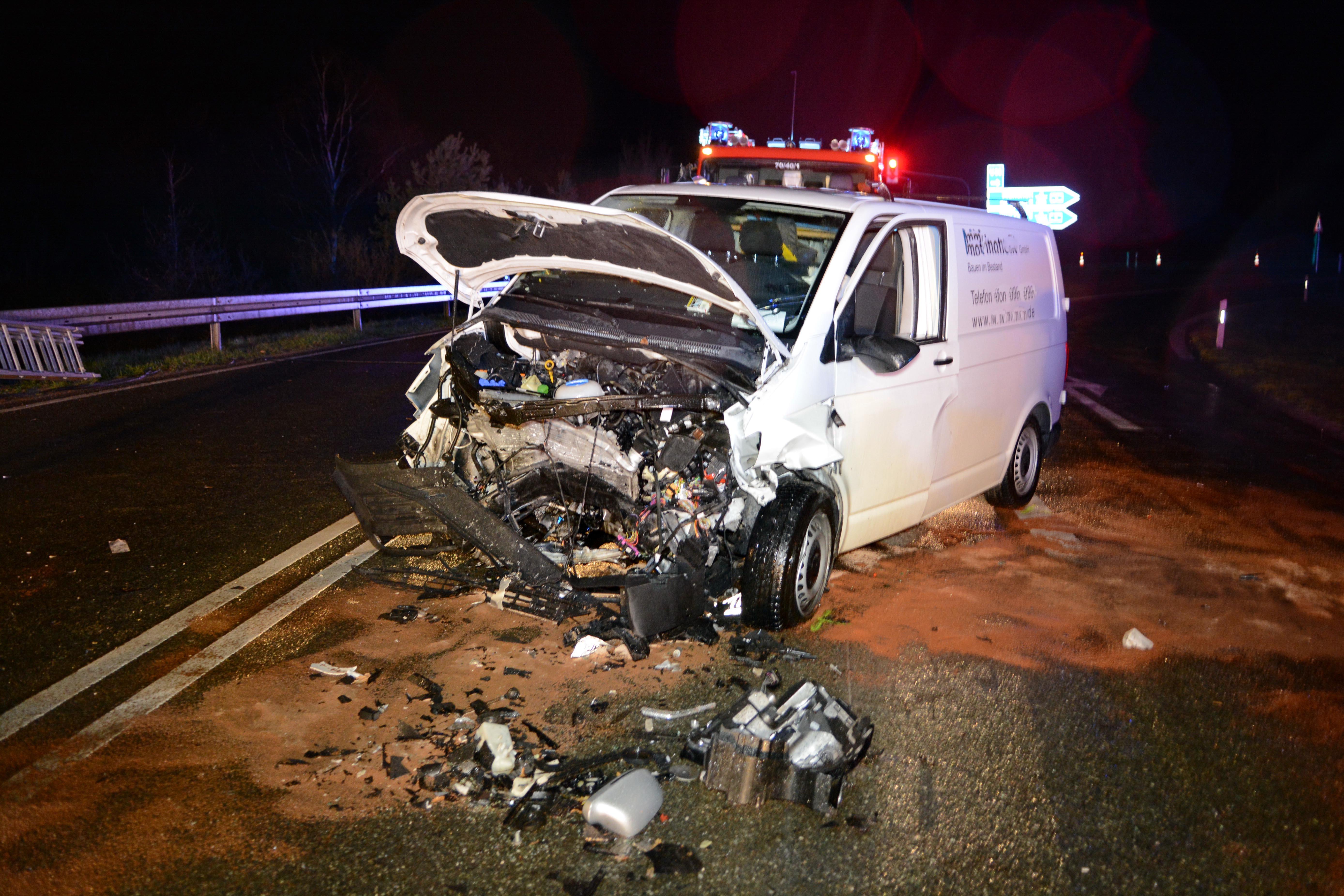 Nach Unfall Auf B14 Bei Lauf: 21-Jähriger Gestorben | Nordbayern