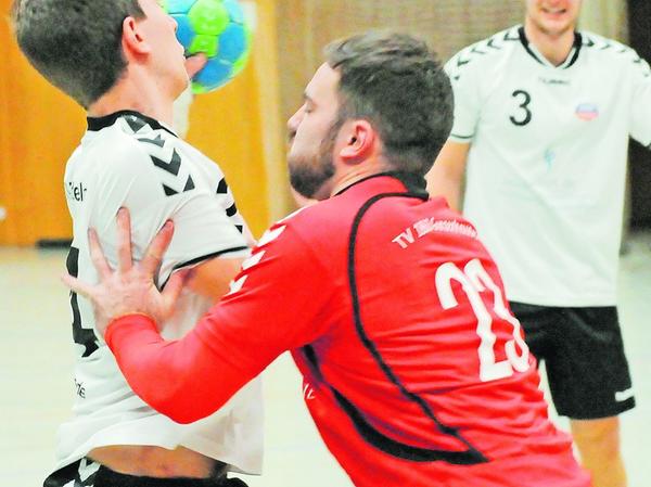 Gunzenhäuser Handballer besiegen Meister Stadeln