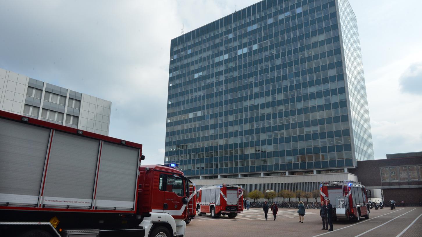 Gasalarm im Siemens-Hochhaus: Ein Software-Update hatte den offenbar ausgelöst. Gasalarm im Siemens-Hochhaus: Ein Software-Update hatte den offenbar ausgelöst.