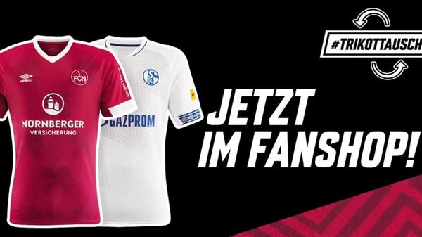 Und für das Duell gegen den FC Schalke 04 hat sich Ausrüster Umbro, der sowohl den Club als auch die Knappen betreut, etwas verrücktes einfallen lassen: Ein echter Trikottausch unter Freunden. Der Club spielt im - auf FCN-Farben getrimmten - Schalke-Dress, während Königsblau das Auswärtstrikot des FCN mit einigen Anpassungen trägt. Ein ganz besonderes Zeichen einer ganz besonderen Freundschaft.