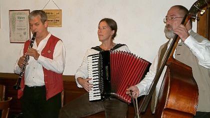 «Pengertz-Trio» sorgte für gute Stimmung «Pengertz-Trio» sorgte für gute Stimmung