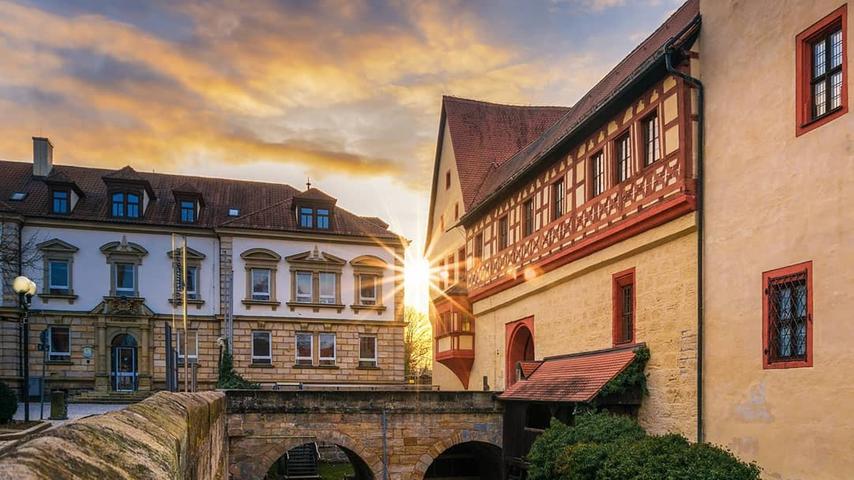 Die Kaiserpfalz ist die Top-Immobilie in Forchheim und 7.719.504 Euro wert. Alle Immobilien der Stadt haben einen Gesamtwert von 30.990.994 Euro.