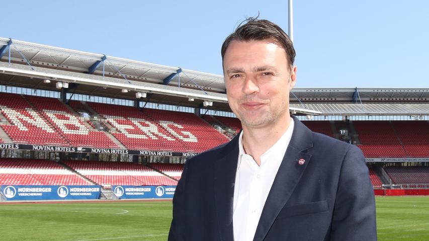 Und da ist er endlich: Am 15. April stellte sich Robert Palikuca den Medien und verriet seine Pläne mit dem 1. FC Nürnberg. Vor den Augen des Deutsch-Kroaten sammelten die Club-Profis dann auch zahlreiche Argumente, auch in der kommenden Saison weiterhin zum Personal des künftigen Zweitligisten zählen zu dürfen...
