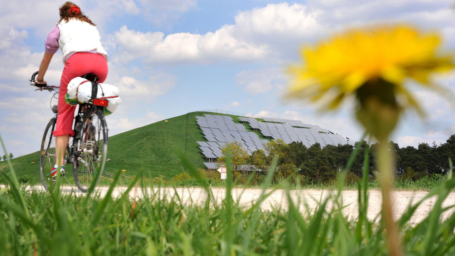 Gefahr von Stichflammen: Fürth sperrt den Solarberg