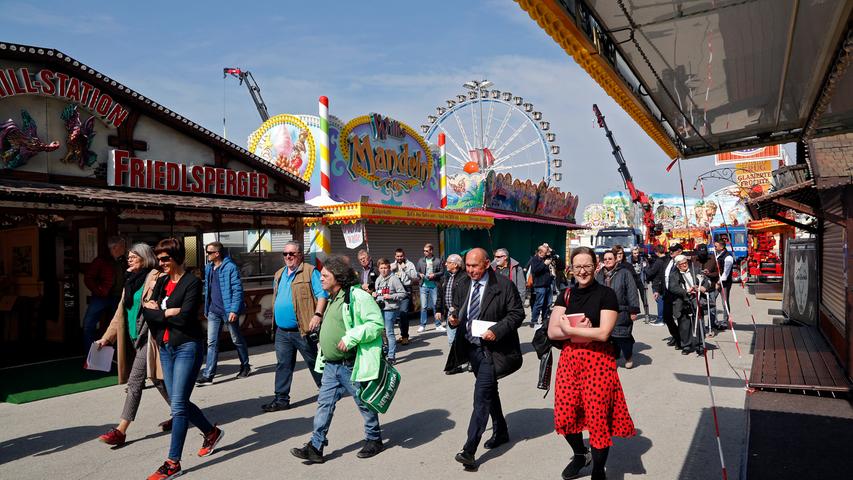 Exklusiver Rundgang: Aufbau des Nürnberger Frühlingsfests läuft