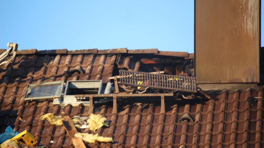 100.000 Euro Schaden: Dachstuhl in Bayreuth in Flammen