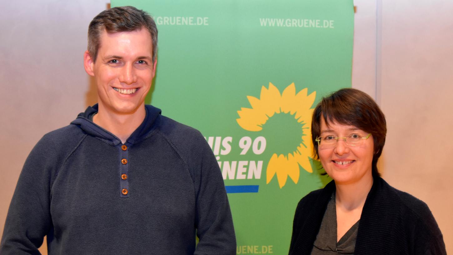 Für Bündnis 90/Die Grünen im Landtag: Christian Zwanziger (30), hier mit Maria Scherrers (36).
