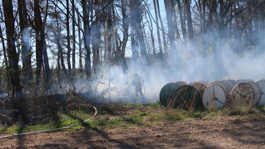 Trockenheit in der Region: 200 Quadratmeter Wald brannten bei Fürth
