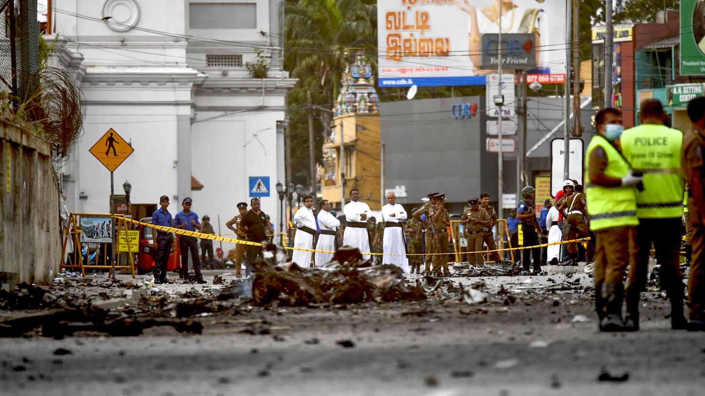 Fast 300 Menschen starben bei den Anschlägen in Sri Lanka. Die Regierung hat eine einheimische radikal-islamische Gruppe dafür verantwortlich gemacht.