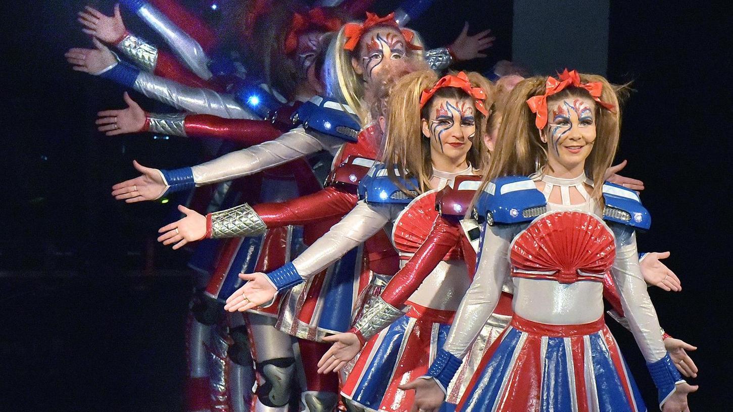 Nicht nur die fantasievoll geschneiderten Kostüme der Hero City Rollers waren eine Augenweide, auch die Choreografien wussten zu gefallen.
