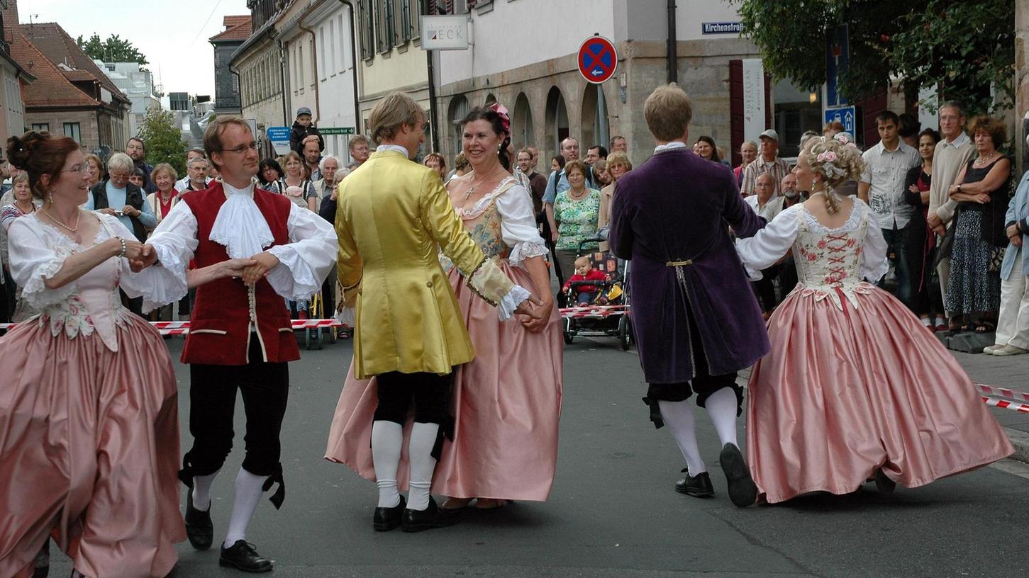 Erlanger Tanzhaus lädt zum Bal Folk-Festival