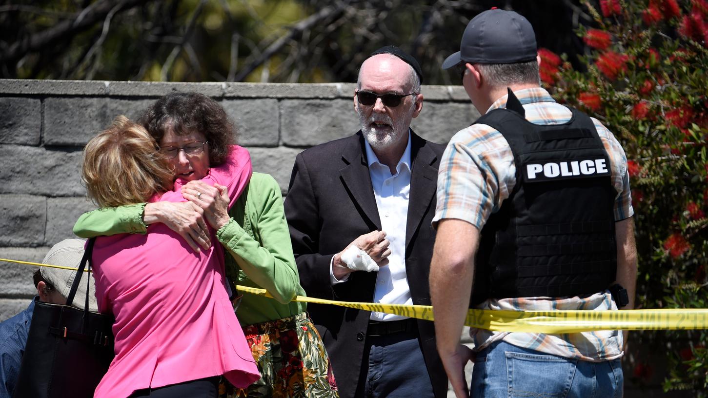 Mann schießt in US-Synagoge um sich: Eine Tote, drei Verletzte