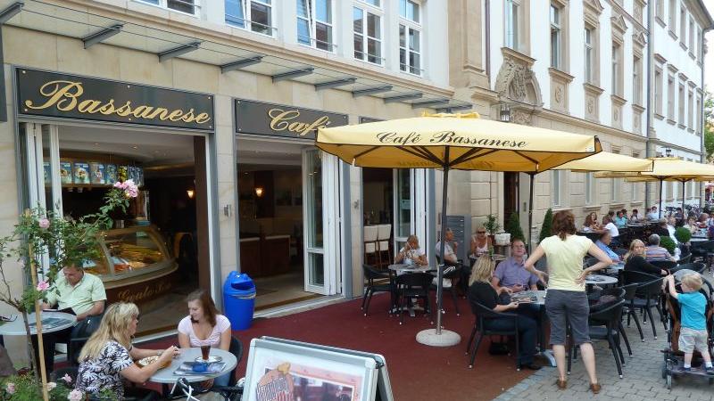 Im renovierten Palais Stutterheim zuhause: Das Café Bassanese.