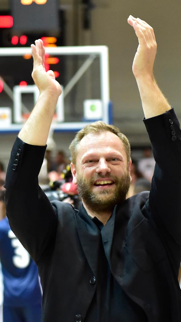 Wie gut der Trainer Ralph Junge wirklich ist, wird man erst wissen, wenn er irgendwann einmal einfach nur Trainer sein darf. Bis dahin lässt sich feststellen: Der Sportdirektor hat in dieser Saison überdurchschnittlich gut Personal rekrutiert und war an der Seitenlinie überdurchschnittlich gut darin, aus einer zunächst nur sehr talentierten auch eine sehr erfolgreiche Mannschaft zu machen.