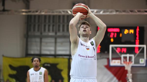 Auch in dieser Saison musste der ewige Nürnberger eine längere Zwangspause einlegen. Rechtzeitig zu den Playoffs war er fit, im entscheidenden Spiel war er der entscheidende Spieler.