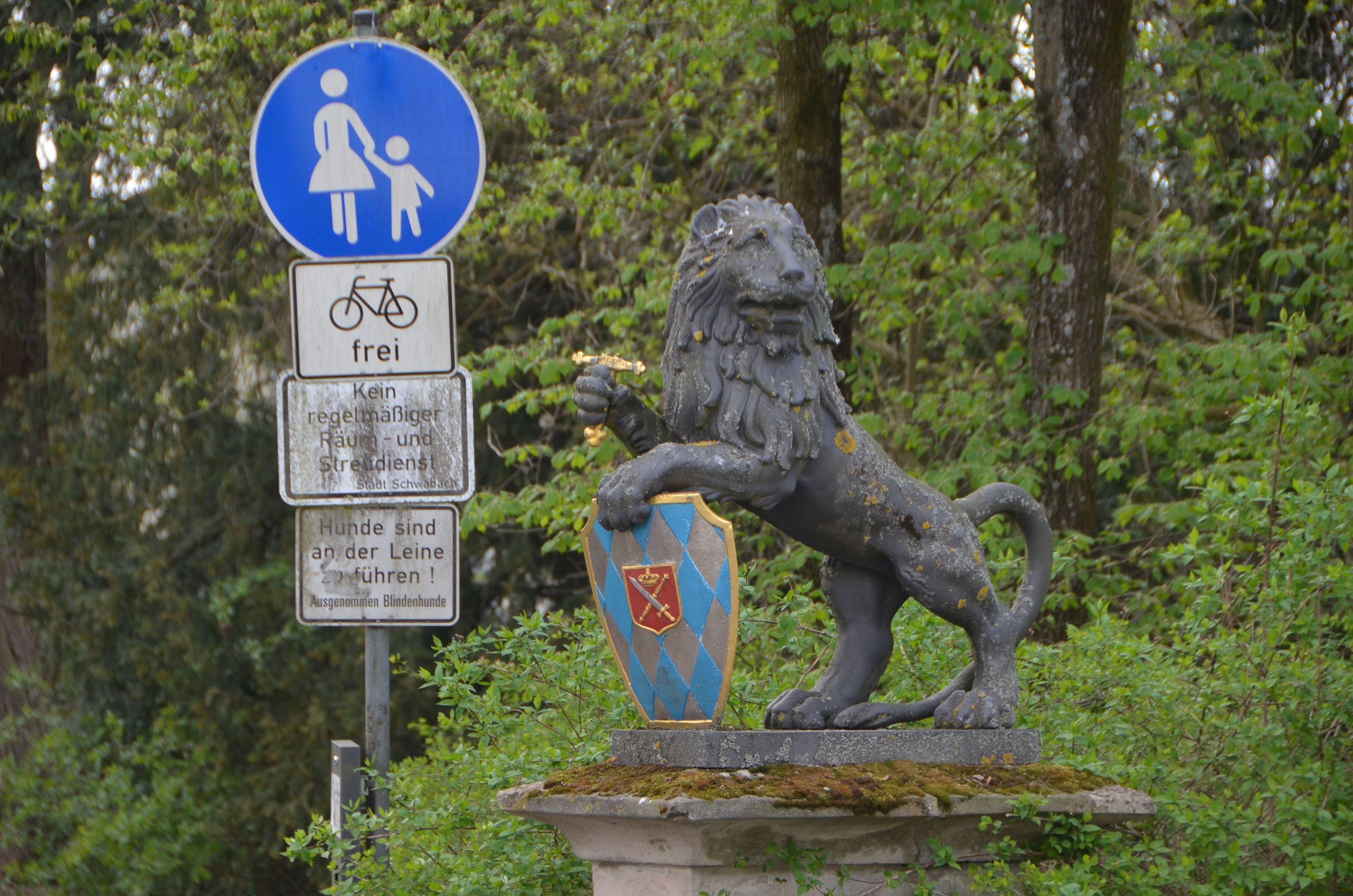 Neuer Glanz Fur Die Lowen Im Schwabacher Stadtpark Schwabach Nordbayern De