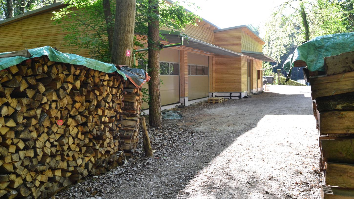 Fertig! Neuer Funktionsbau für Fürths Försterei Fertig! Neuer Funktionsbau für Fürths Försterei