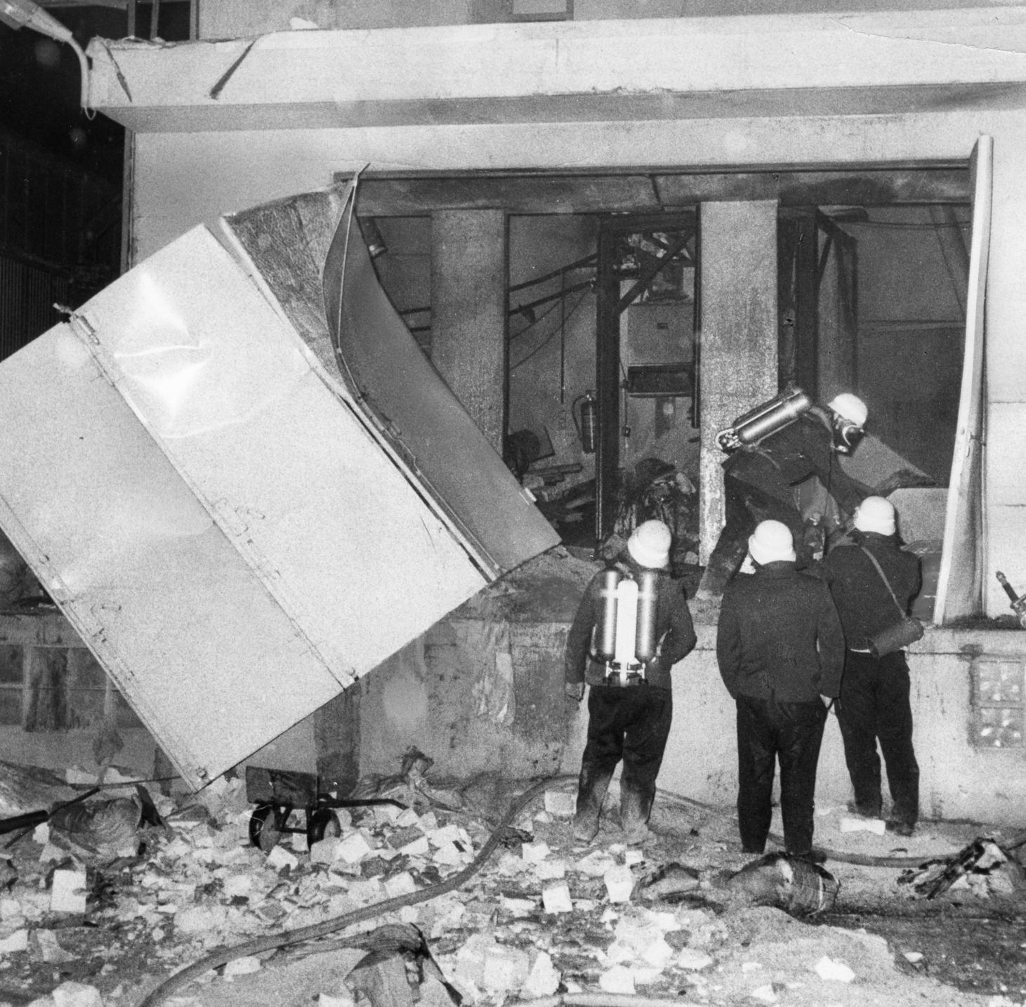 Am 3. September 1974 erschütterte eine Explosion in einem Getreidesilo am Nürnberger Hafen die Stadt und die Region. Vier Menschen starben an den Folgen ihrer schweren Verbrennungen, 16 wurden verletzt. "Um 18.40 Uhr ereignete sich eines der schwersten Unglücke der Nürnberger Nachkriegsgeschichte", titelten die Nürnberger Nachrichten damals. Die ganze Geschichte lesen Sie hier.