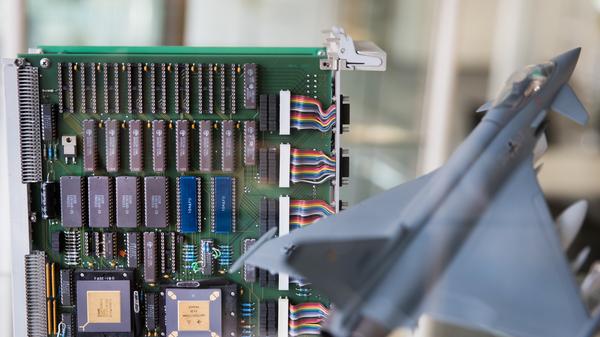 Platz 2 der Top-Arbeitgeber mit Sitz in Nürnberg: Der Familienkonzern Diehl gehört zu den eher stillen Großunternehmen in der Frankenmetropole. 3440 Beschäftigte arbeiten an mittelfränkischen Standorten für den Nürnberger Luftfahrt- und Militärausrüster.