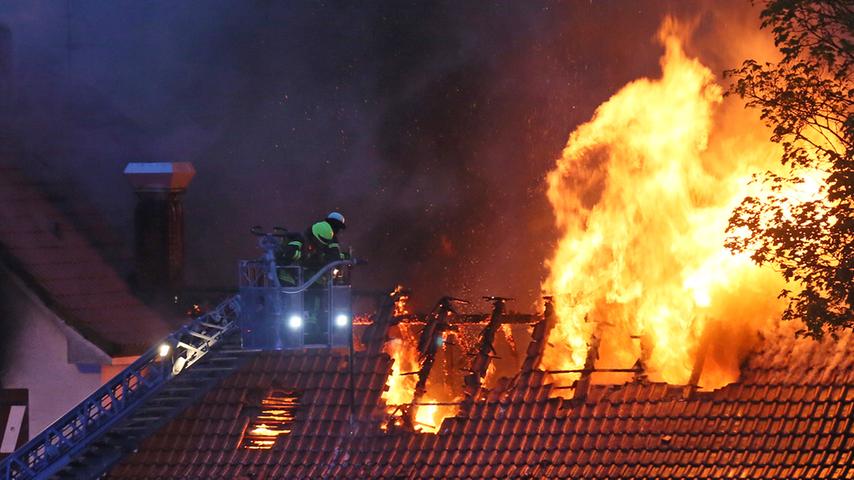 Großbrand in Bad Reichenhall: Traditionswirtshaus vollkommen zerstört