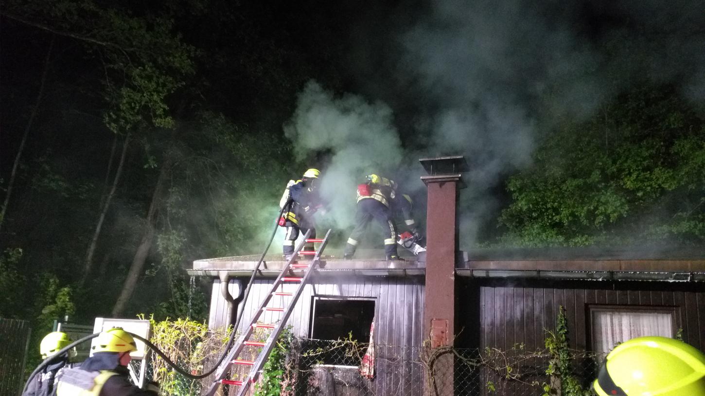 Das Feuer brach in einer Hütte aus, die sich auf dem Gelände der Freiland-Anlage befindet.