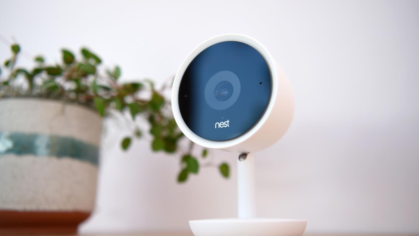 Perfekt angepasste Informationen für jedes Familienmitglied: Die Nest Cam von Google macht es im eigenen Heim mithilfe individueller Gesichtserkennung möglich.