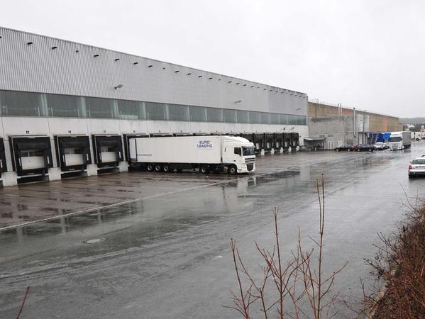 In dieses einstige Logistikzentrum von Lidl bei Neuses (Eggolsheim) will Amazon einziehen.