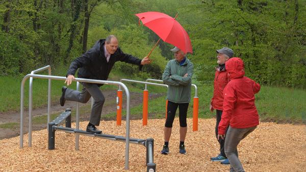 Vielfältige Möglichkeiten, Kraft und Ausdauer zu trainieren, bietet der Bewegungspark an der Eisenstraße.