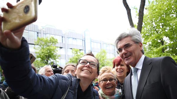 Und jetzt also Joe Kaeser. Wie er die stolze Siemens-Story wohl weiterschreiben wird?