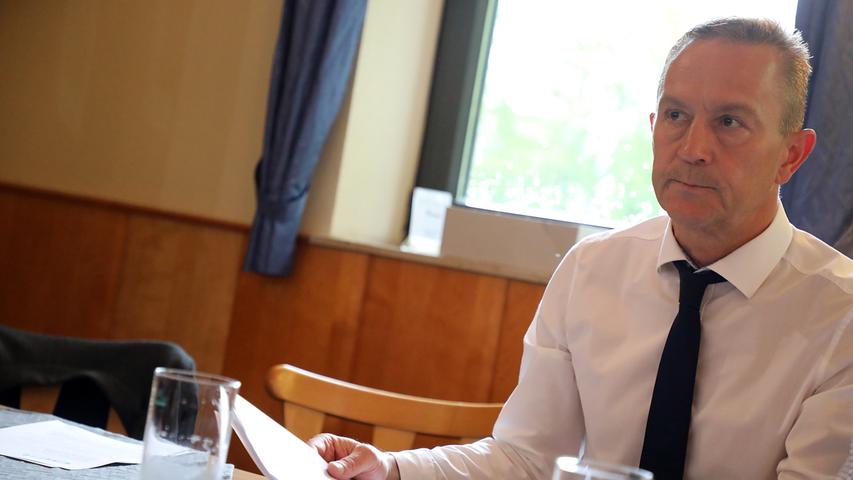 Vorsitzender der Stadtversammlung ist seit 2017 Udo Schönfelder. Er wurde im Amt bestätigt, ehe er zum OB-Kandidaten gewählt wurde.